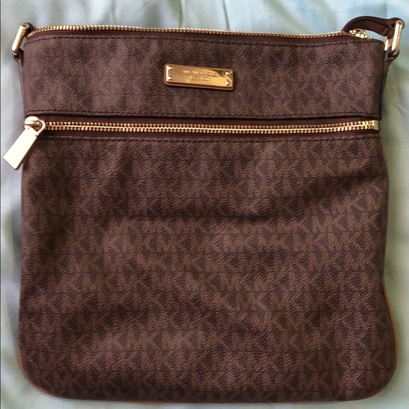 Michael Kors Crossbody - Picture 1 of 7